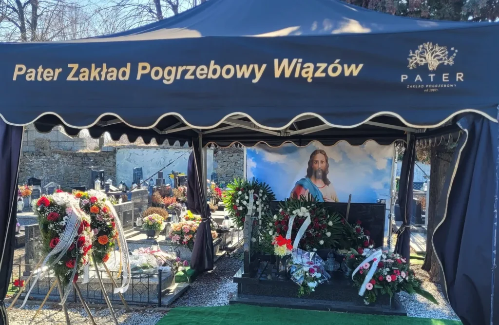 Pater - namiot pogrzebowy
